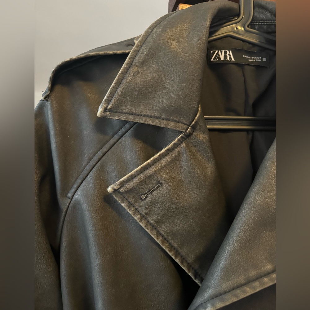 Distress faux leather trench coat - Picture 3 of 4